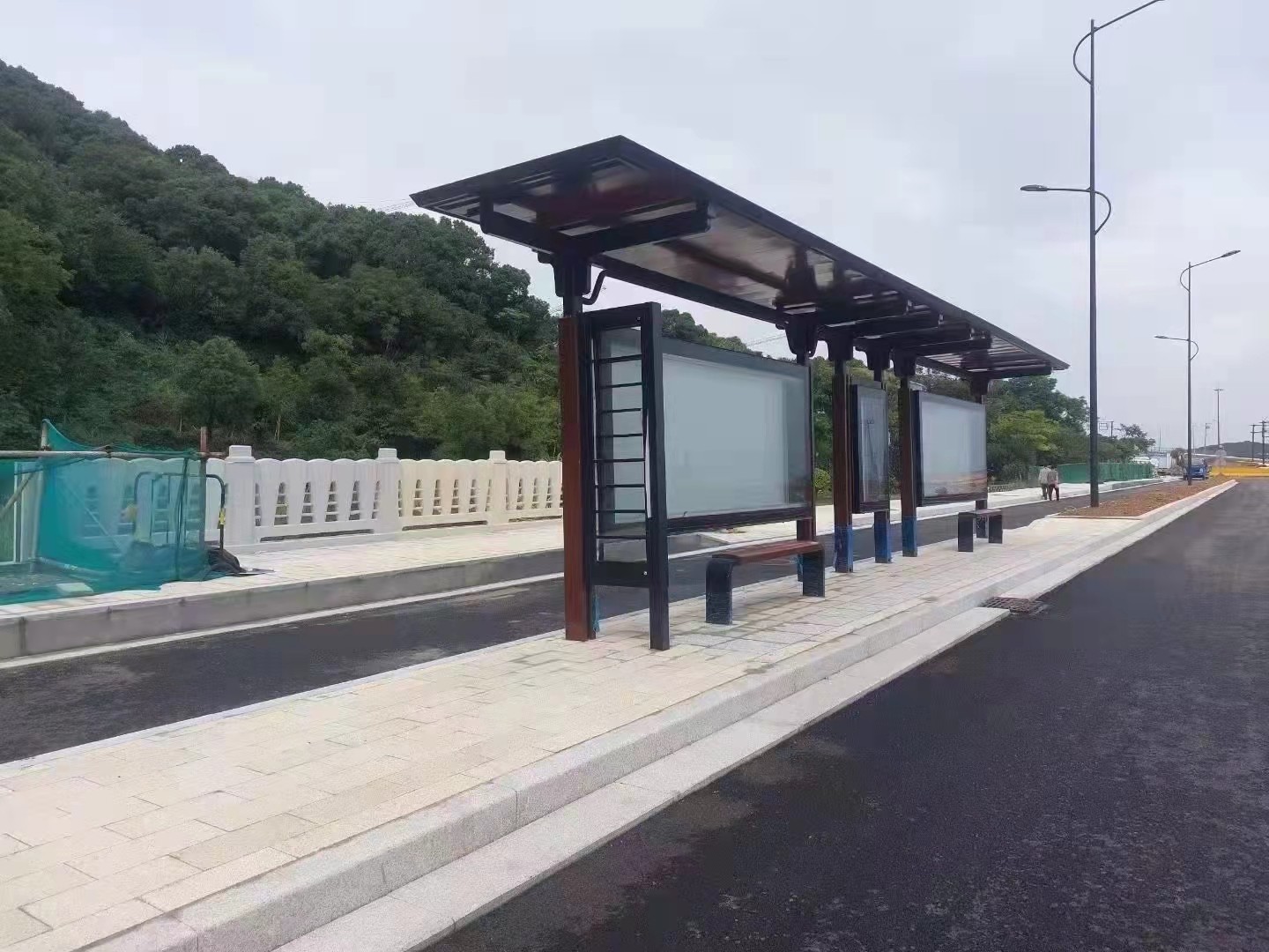 候車(che)亭實物(wù)圖 候車(che)亭實物(wù)圖